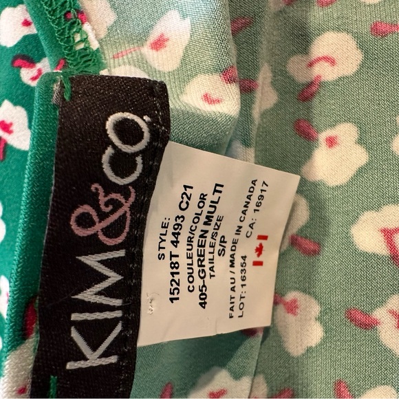 Kim & Co. Brazil Knit Short Sleeve Ruched Front Top - Picture 8 of 8